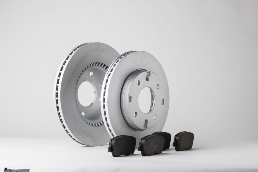 Teile_Bremse_Bremsscheibe_Bremsbelaege-1024×683